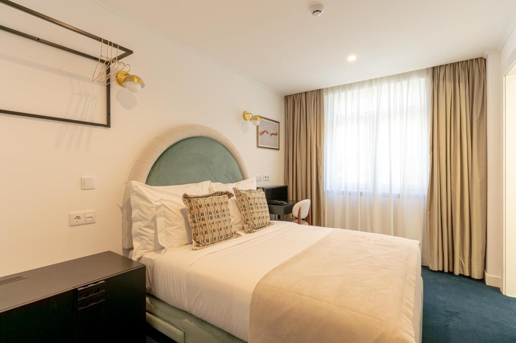 Westlight Lisboa Madalena Hotel Bagian luar foto