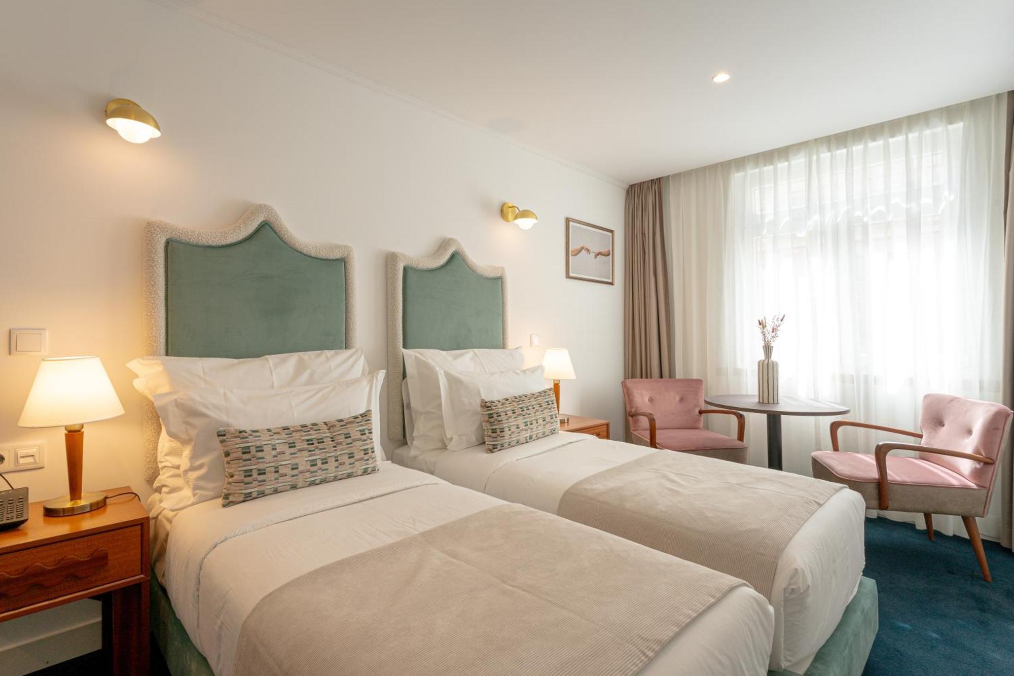 Westlight Lisboa Madalena Hotel Bagian luar foto